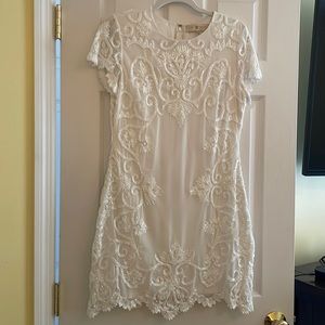 Beautifully beaded Wedding Dress!  Perfect for a wedding or rehearsal dinner!